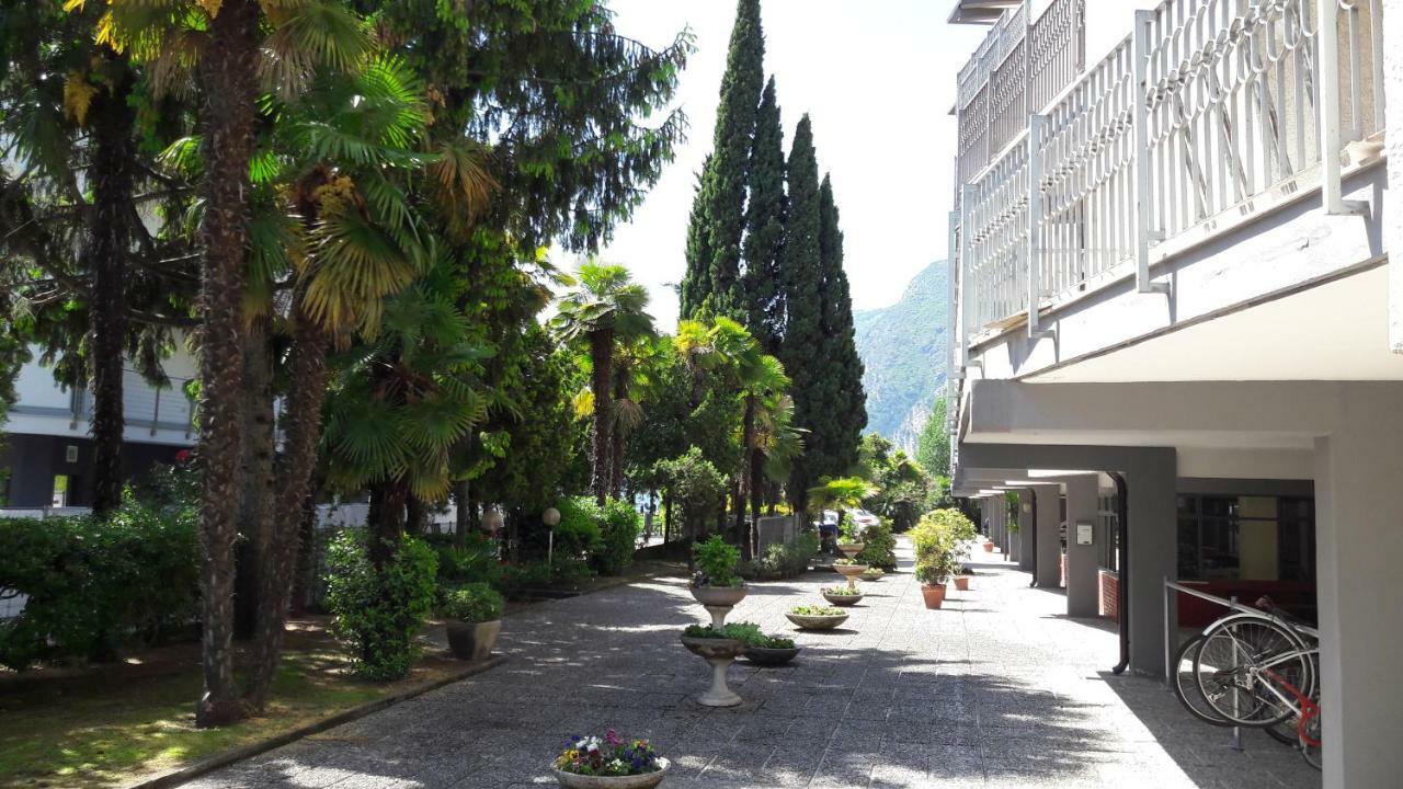 Garda Blu Apartment Riva del Garda Exterior foto