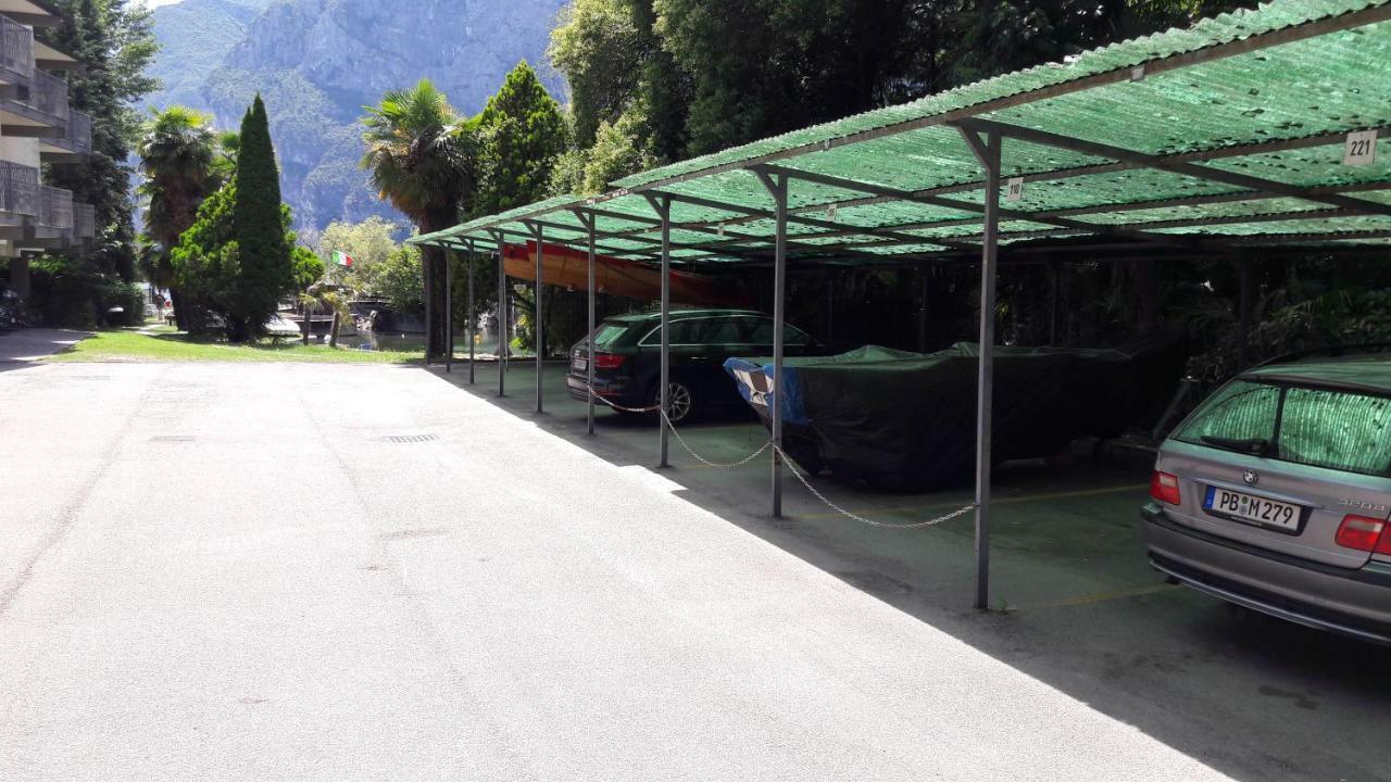 Garda Blu Apartment Riva del Garda Exterior foto